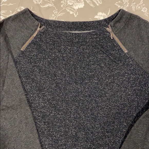 LOFT Zipper Detail Shimmer Crew EUC - Picture 11 of 12